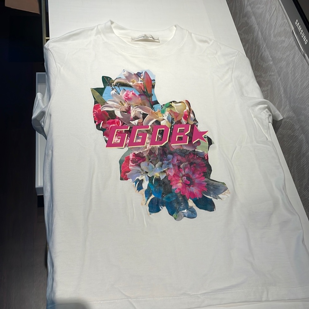 Brand new never worn golden goose T shirt